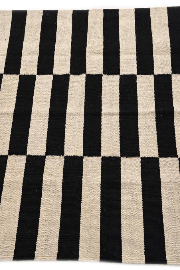 Detail image of 3' 3 x 5' Hand Woven Kilim Modern Wool Rug