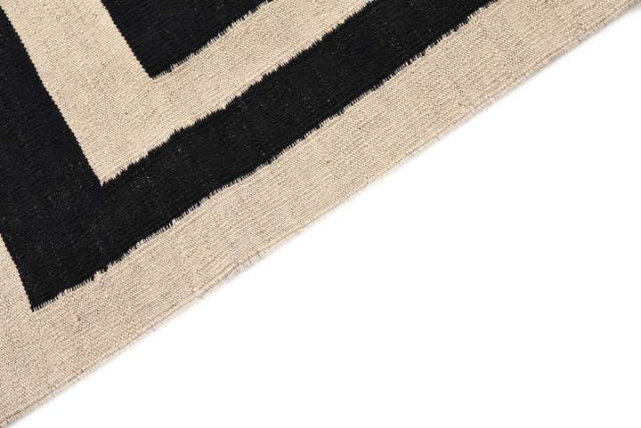 7' x 9' 6 Hand Woven Kilim Modern Wool Rug