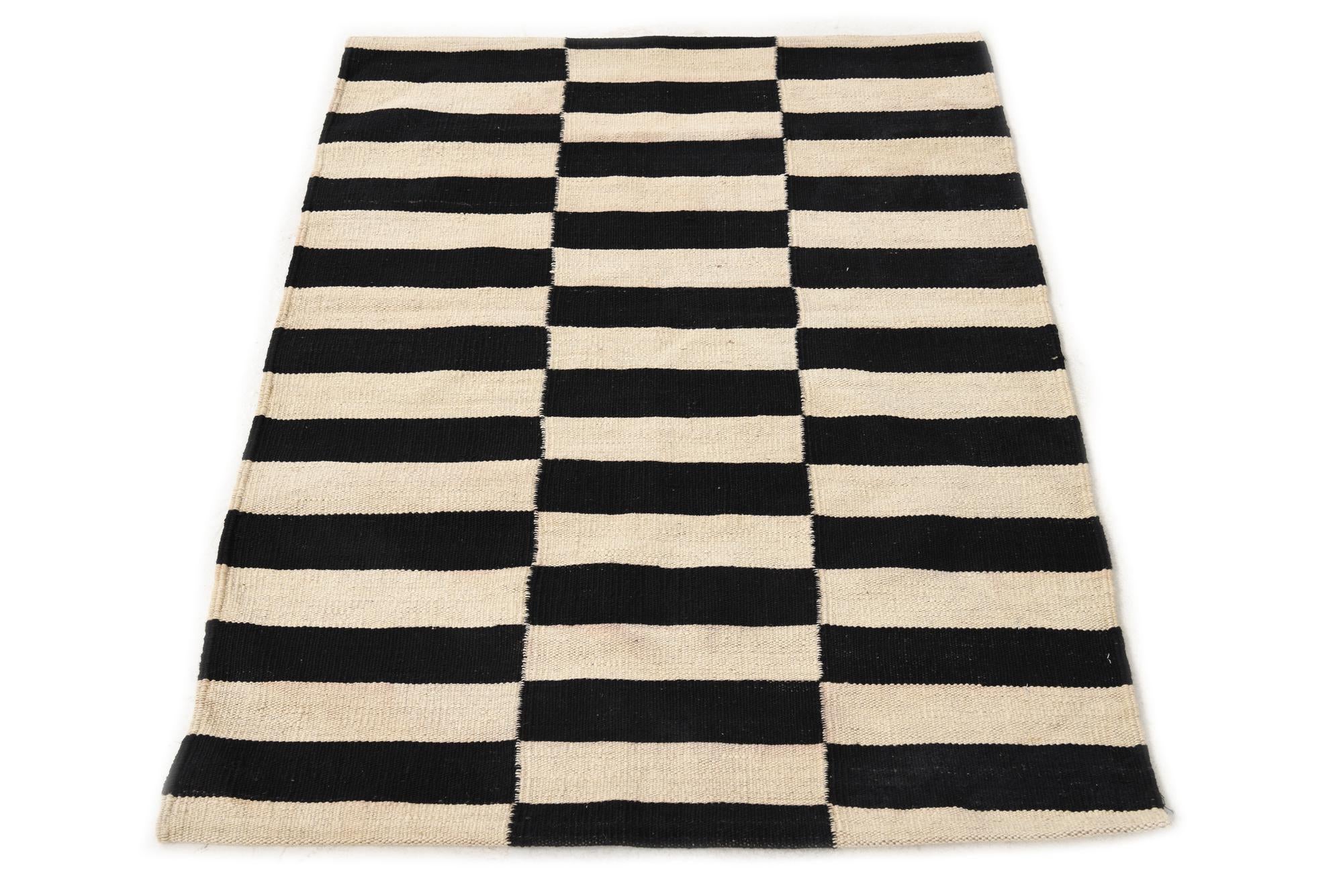 2' 9 x 3' 10 Hand Woven Kilim Modern Wool Rug