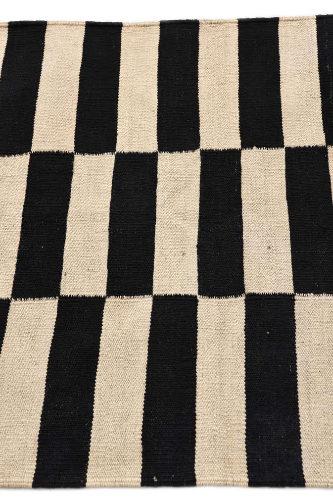 2' 9 x 3' 10 Hand Woven Kilim Modern Wool Rug