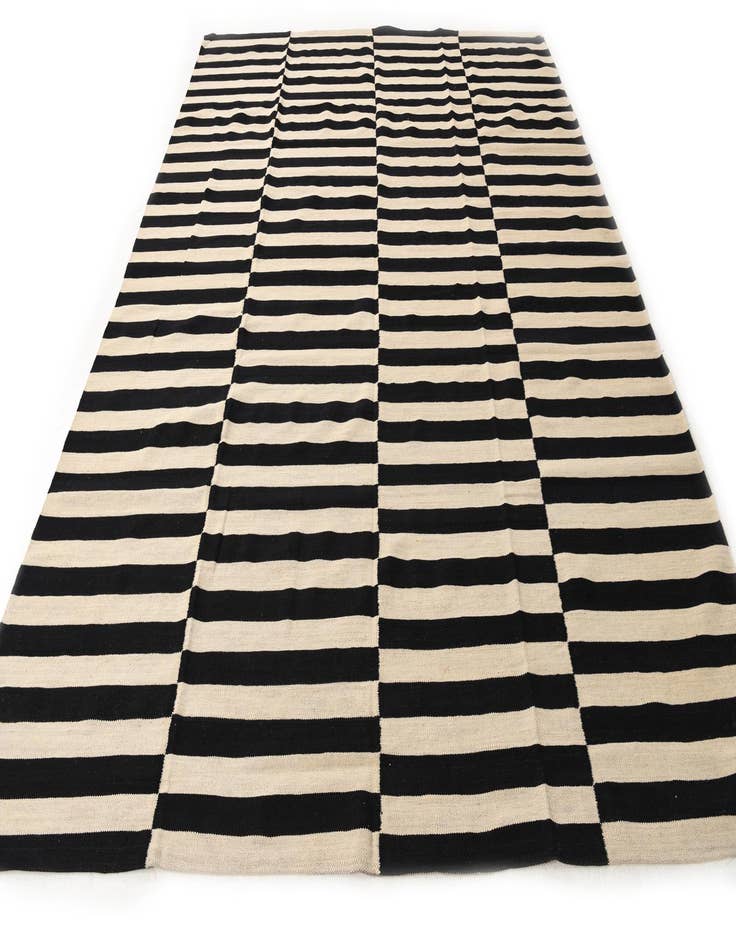 Detail image of 8' 3 x 11' 3  Hand Woven Kilim Modern Wool Rug