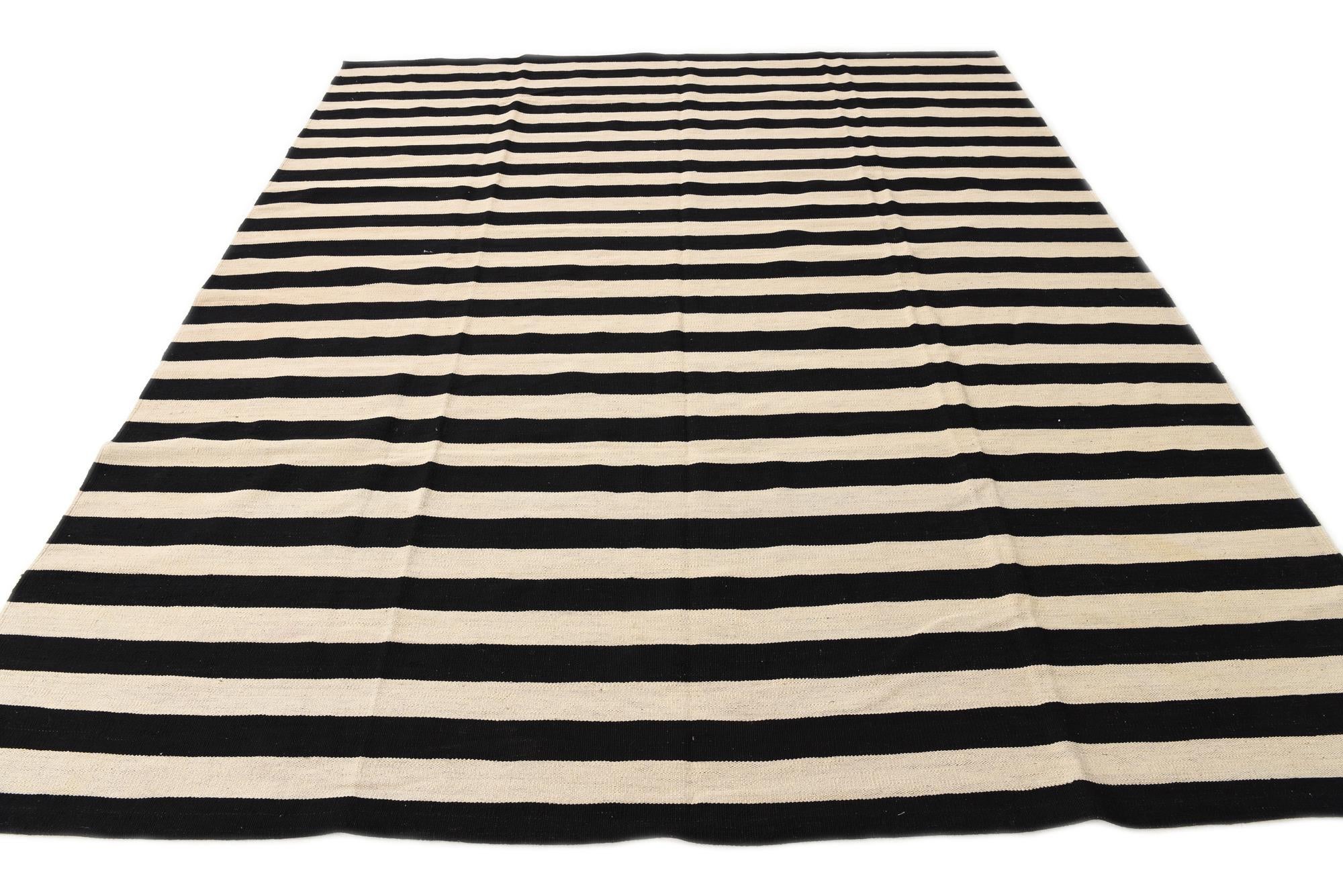 8' 2 x 9' 10 Hand Woven Kilim Modern Wool Rug