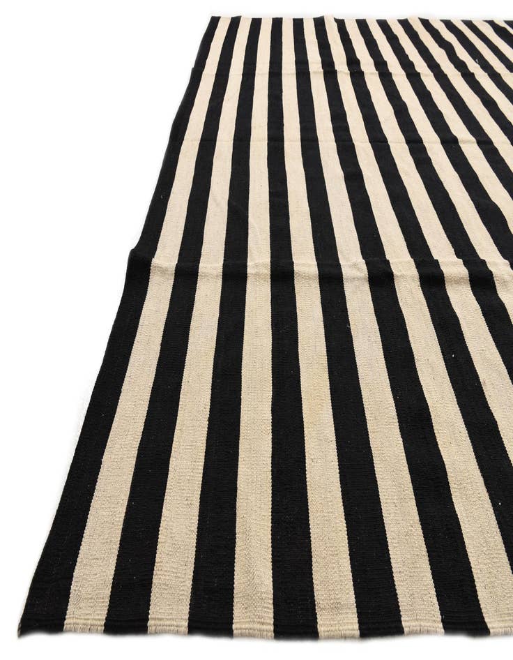 Detail image of 8' 2 x 9' 10  Hand Woven Kilim Modern Wool Rug