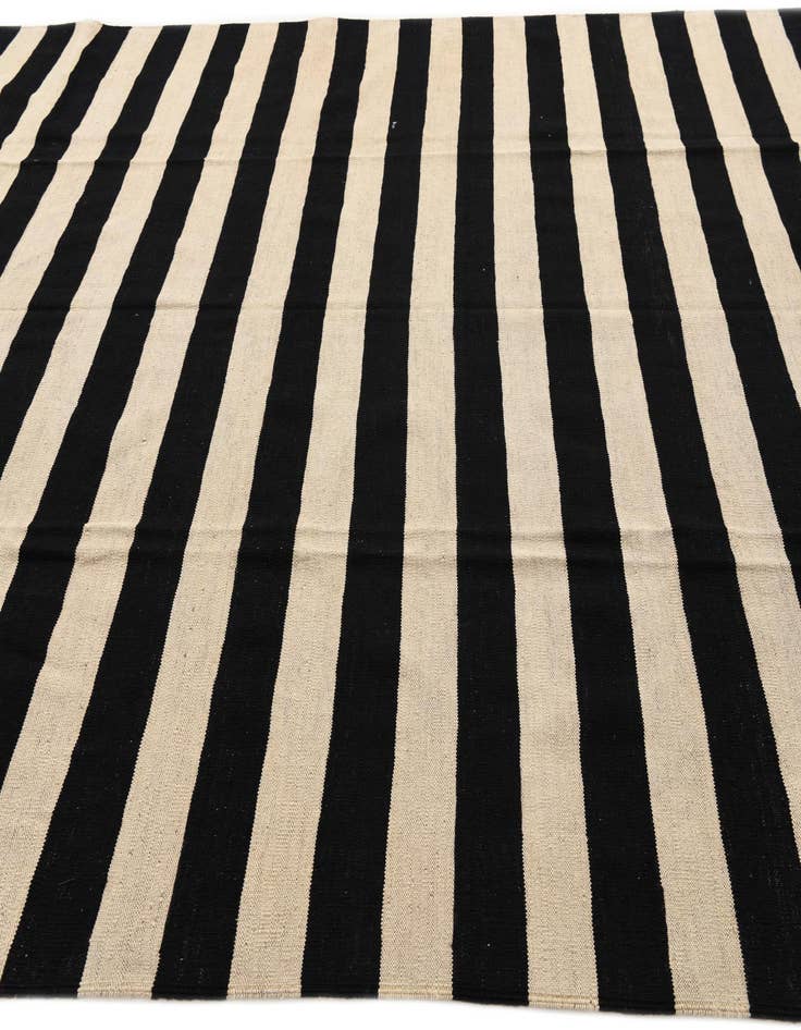 Detail image of 8' 2 x 9' 10  Hand Woven Kilim Modern Wool Rug