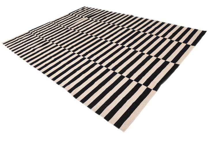 Detail image of 8' 1 x 10' 9 Hand Woven Kilim Modern Wool Rug