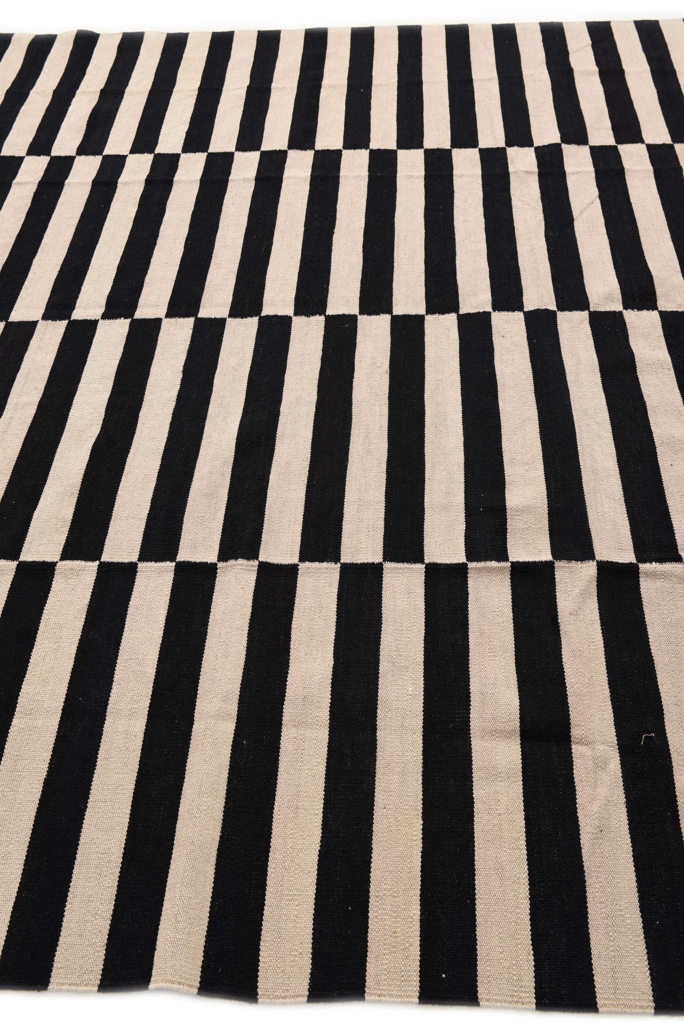 8' 1 x 10' 9 Hand Woven Kilim Modern Wool Rug