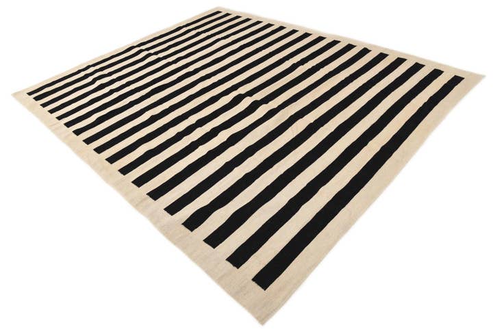 Detail image of 8' 3 x 9' 9 Hand Woven Kilim Modern Wool Rug