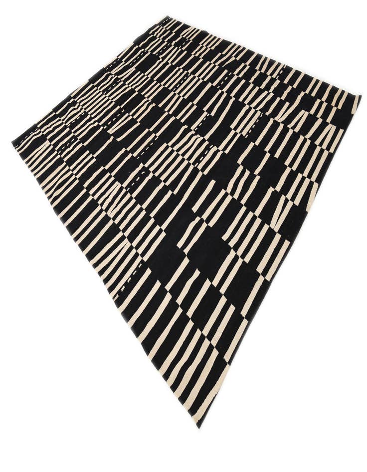 Detail image of 7' 4 x 9' 10  Hand Woven Kilim Modern Wool Rug