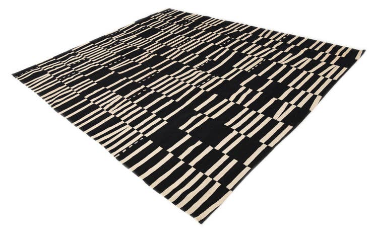 Detail image of 7' 4 x 9' 10 Hand Woven Kilim Modern Wool Rug