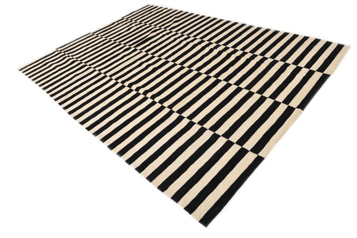Detail image of 8' 2 x 11' 1 Hand Woven Kilim Modern Wool Rug