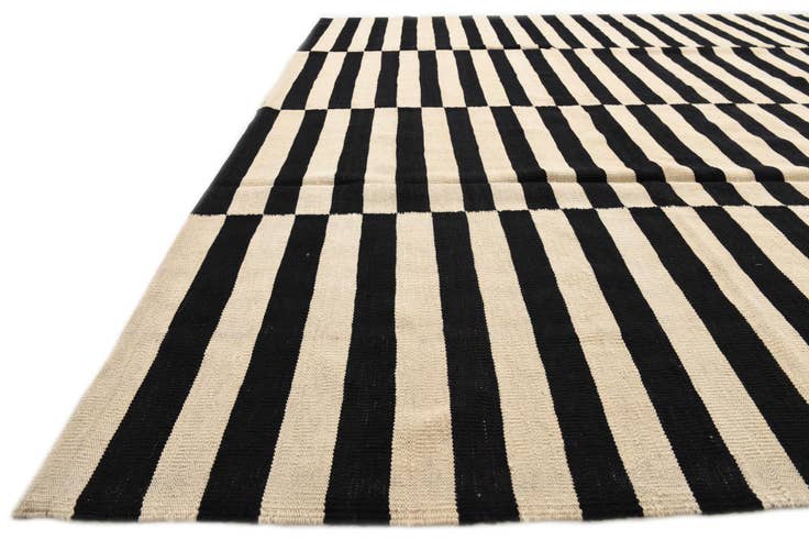 Detail image of 8' 2 x 11' 1 Hand Woven Kilim Modern Wool Rug