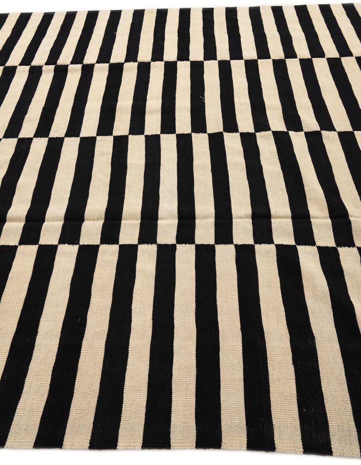 Detail image of 8' 2 x 11' 1  Hand Woven Kilim Modern Wool Rug