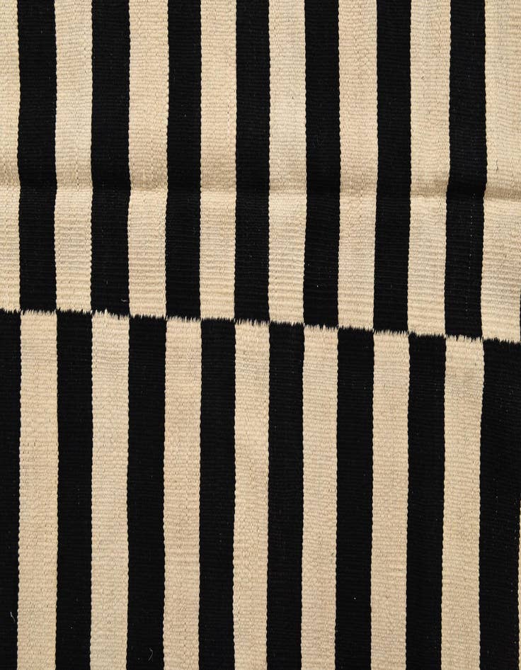 Detail image of 8' 2 x 11' 1  Hand Woven Kilim Modern Wool Rug