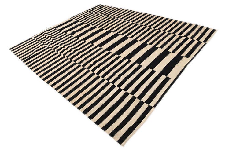 Detail image of 8' 4 x 9' 6 Hand Woven Kilim Modern Wool Rug