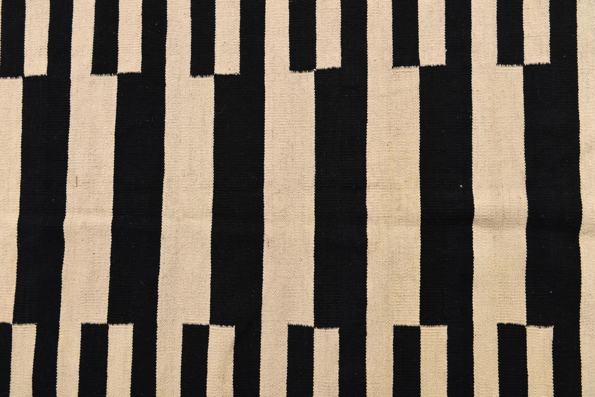 8' 4 x 9' 6 Hand Woven Kilim Modern Wool Rug