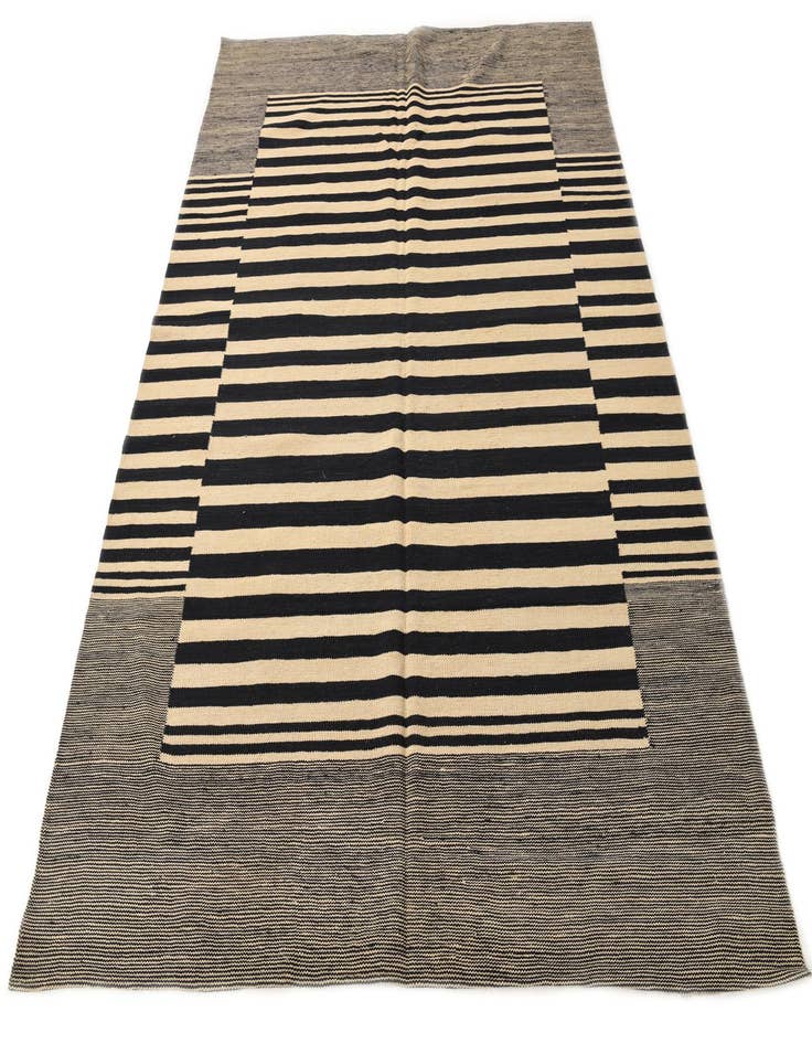 Detail image of 5' 9 x 7' 10  Hand Woven Kilim Modern Wool Rug