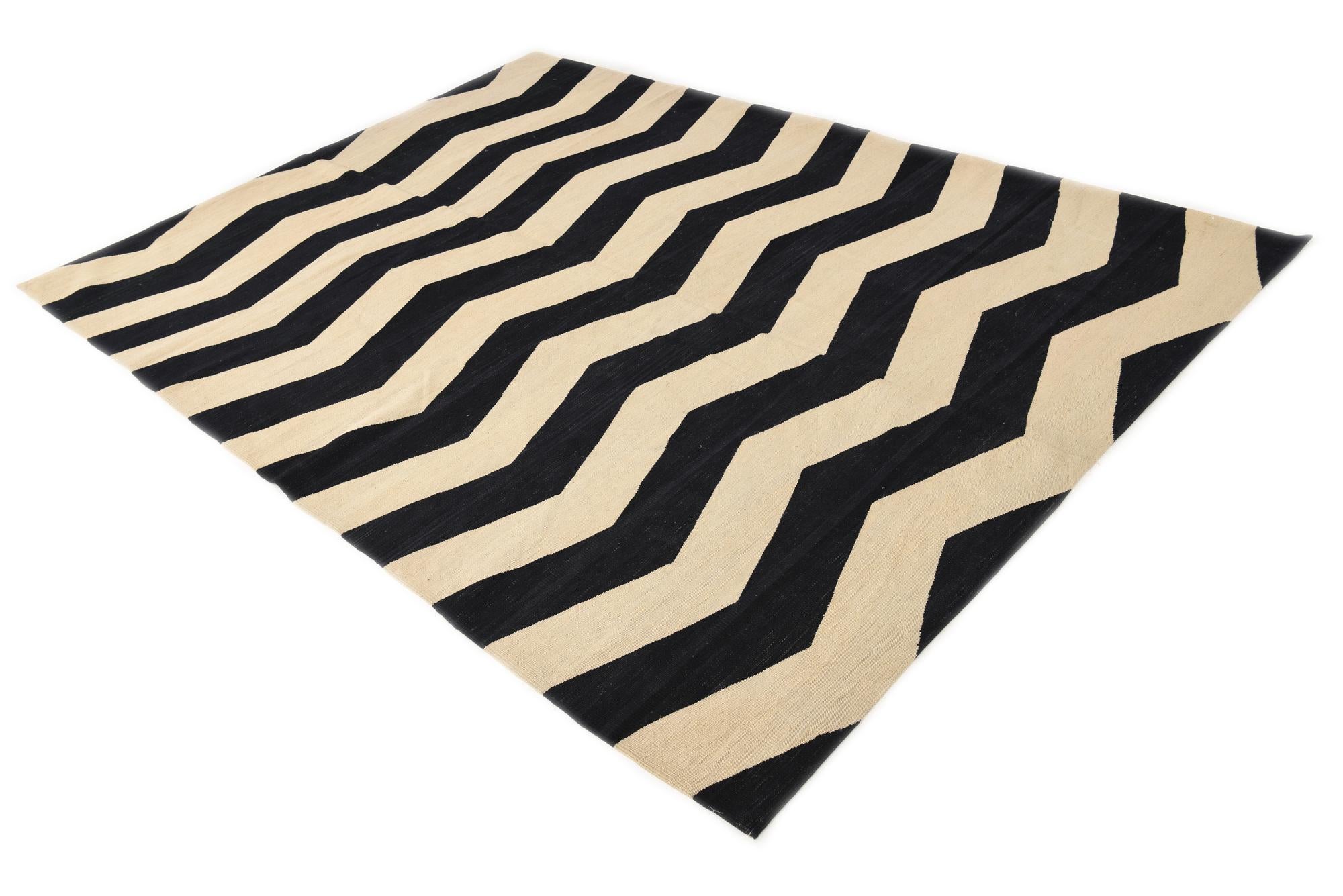 6' 10 x 9' 6 Hand Woven Kilim Modern Wool Rug