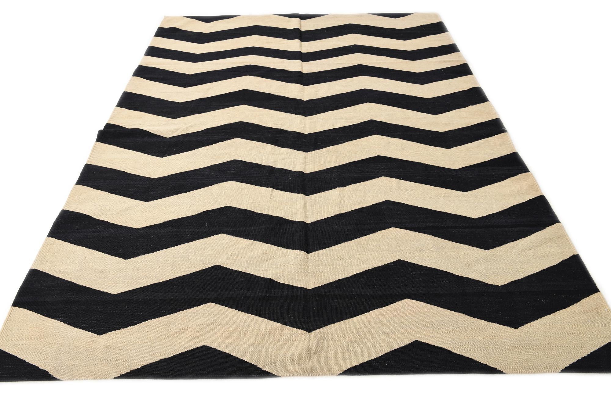 6' 10 x 9' 6 Hand Woven Kilim Modern Wool Rug