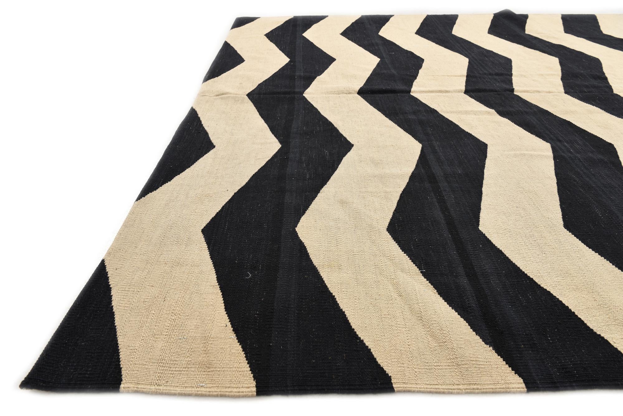 6' 10 x 9' 6 Hand Woven Kilim Modern Wool Rug