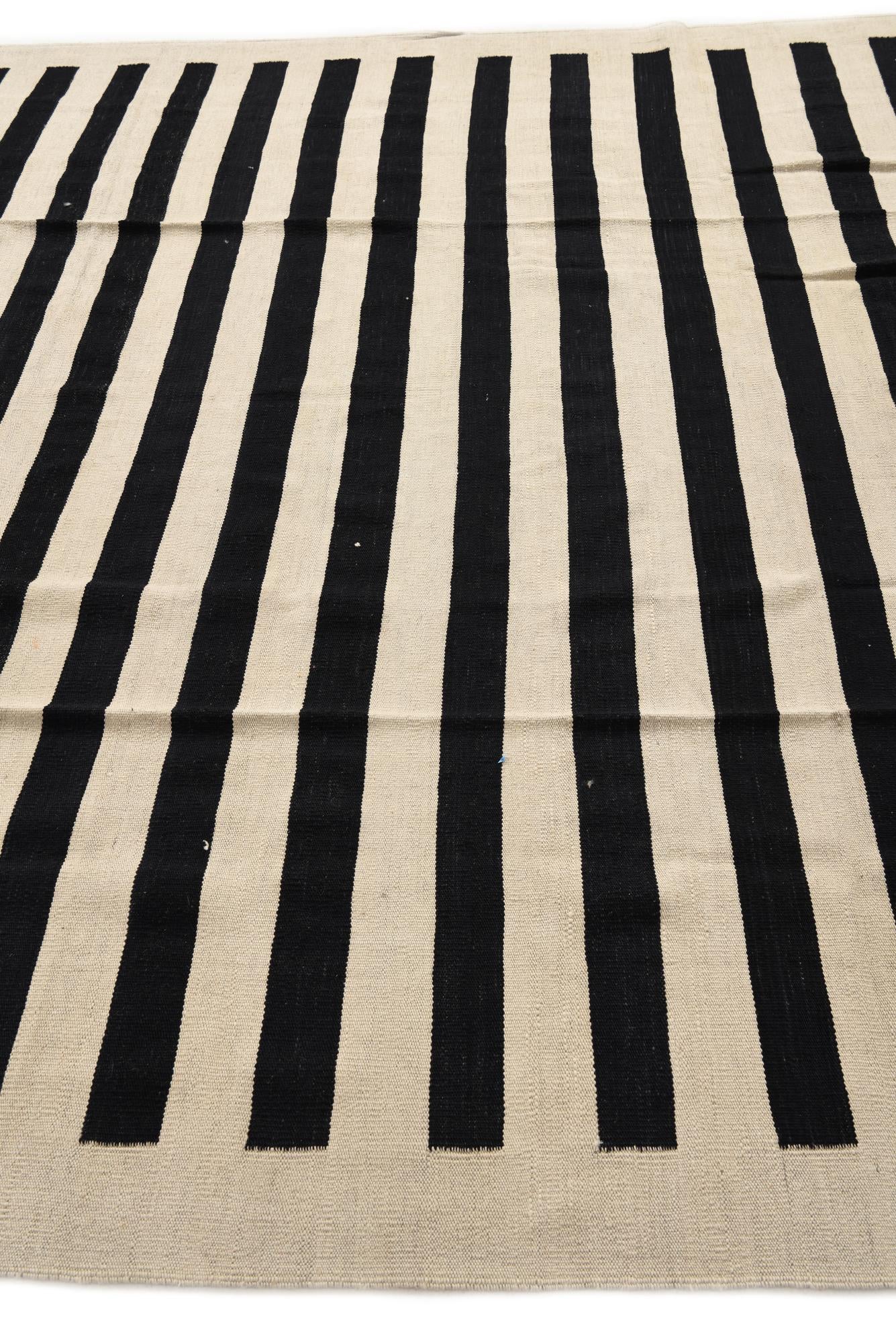 8' 3 x 9' 7 Hand Woven Kilim Modern Wool Rug