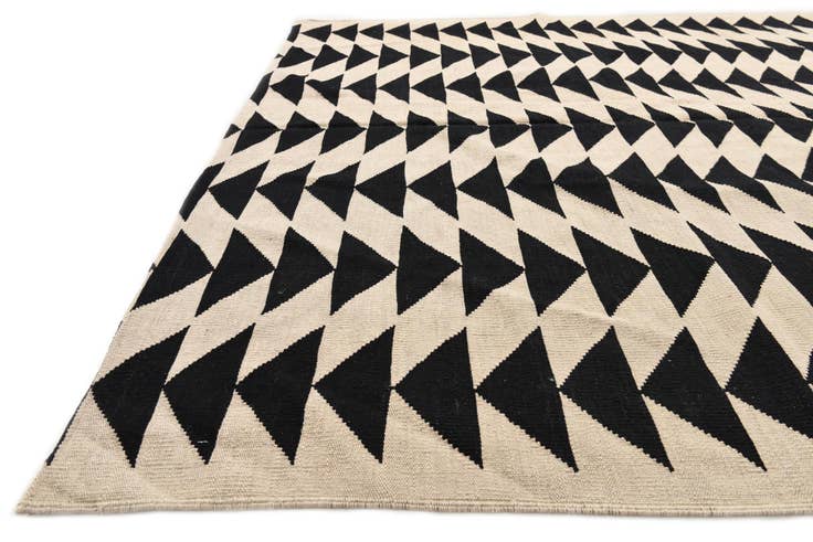 Detail image of 6' 8 x 9' 6 Hand Woven Kilim Modern Wool Rug