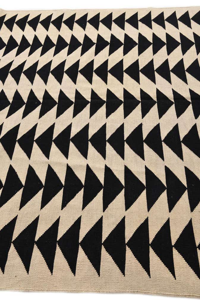 6' 8 x 9' 6 Hand Woven Kilim Modern Wool Rug