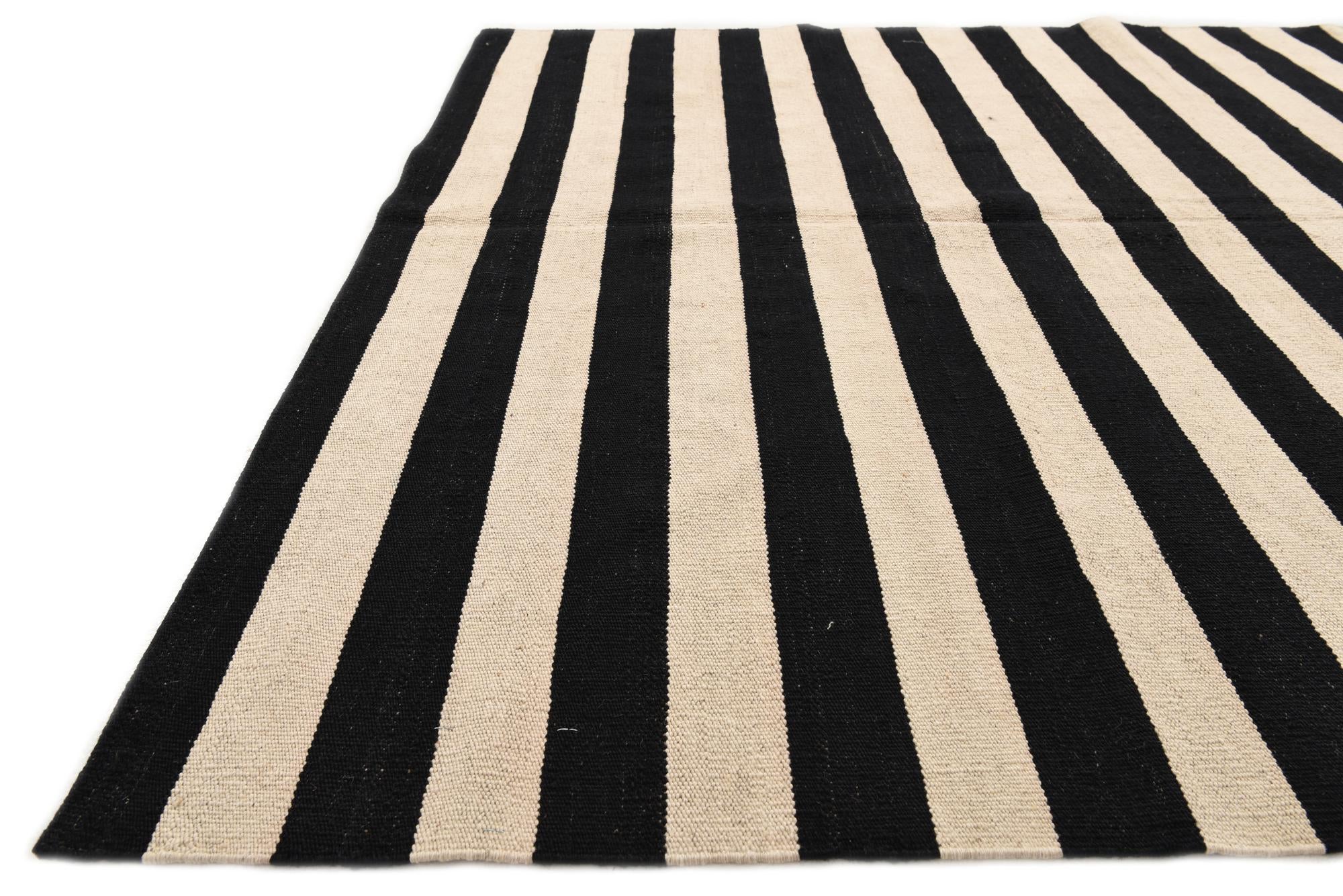 5' 6 x 7' 10 Hand Woven Kilim Modern Wool Rug