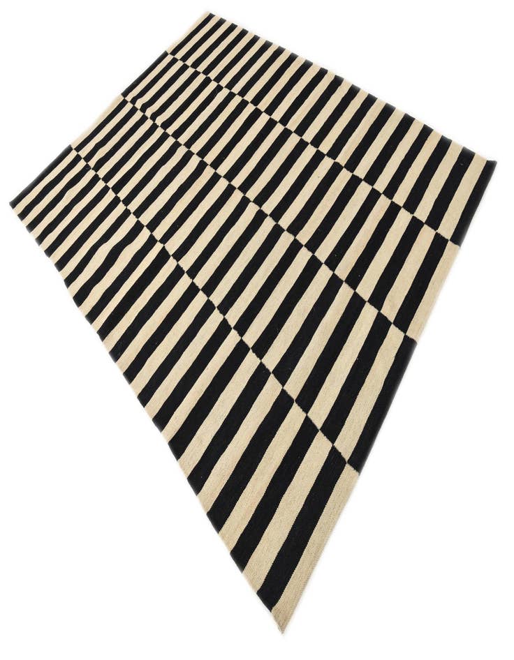 Detail image of 5' 9 x 7' 10  Hand Woven Kilim Modern Wool Rug