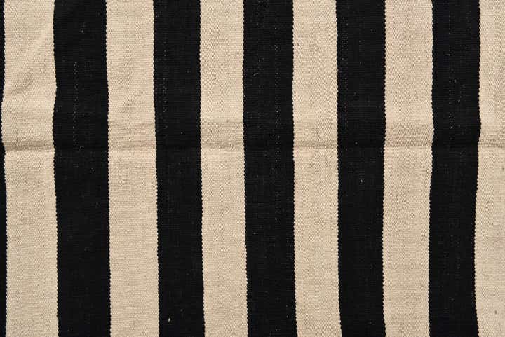 5' 7 x 8' Hand Woven Kilim Modern Wool Rug