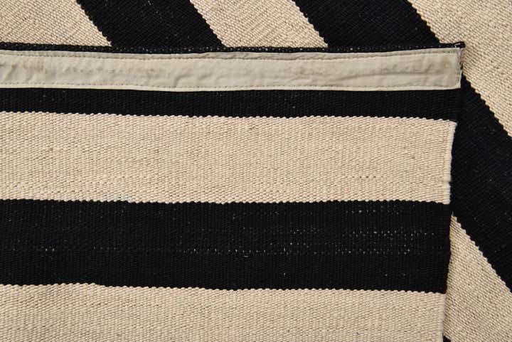 5' 7 x 8' Hand Woven Kilim Modern Wool Rug