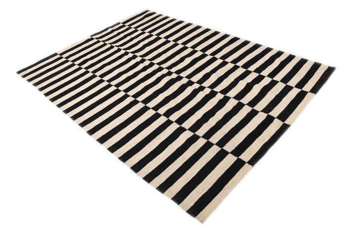 5' 7 x 7' 10 Hand Woven Kilim Modern Wool Rug