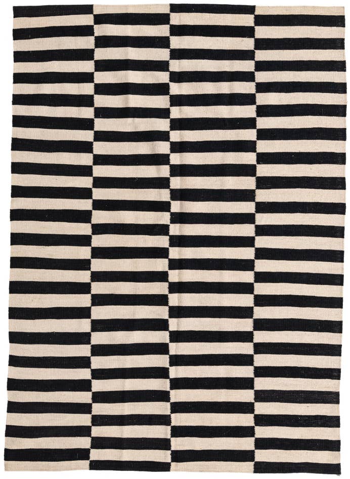 Detail image of 5' 7 x 7' 10 Hand Woven Kilim Modern Wool Rug