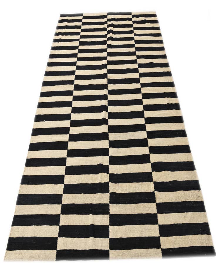 Detail image of 5' 10 x 7' 10  Hand Woven Kilim Modern Wool Rug