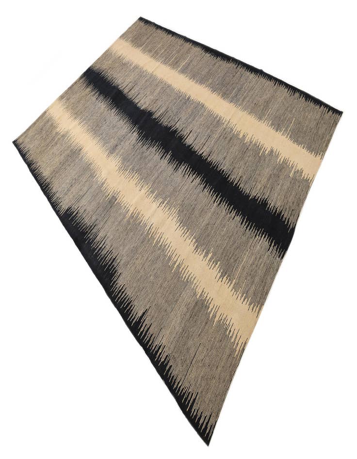 Detail image of 6' 10 x 9' 7  Hand Woven Kilim Modern Wool Rug