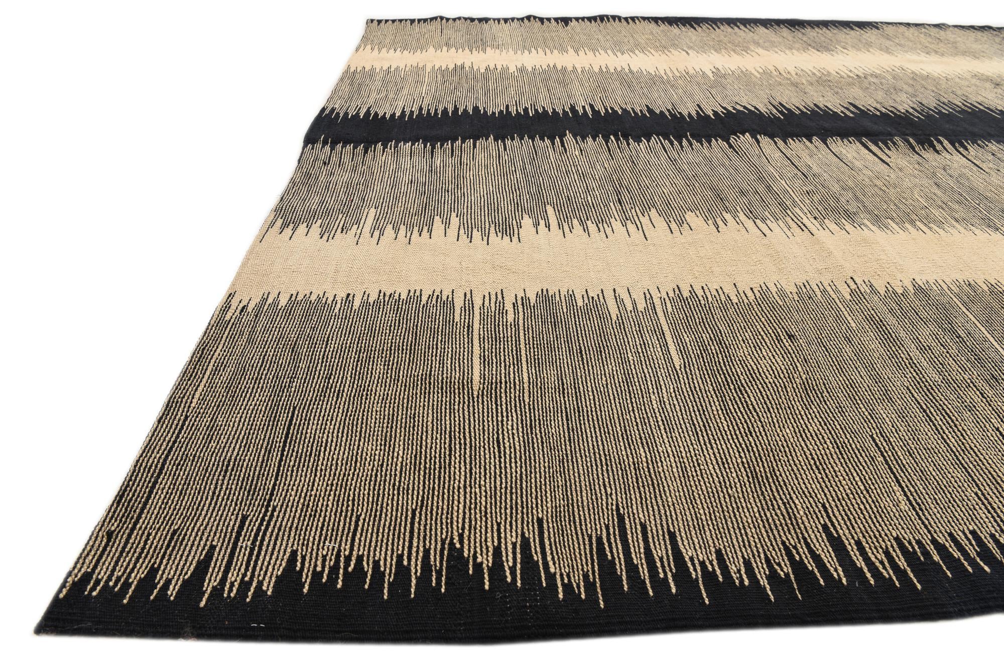 210cm x 290cm Hand Woven Kilim Modern Wool Rug