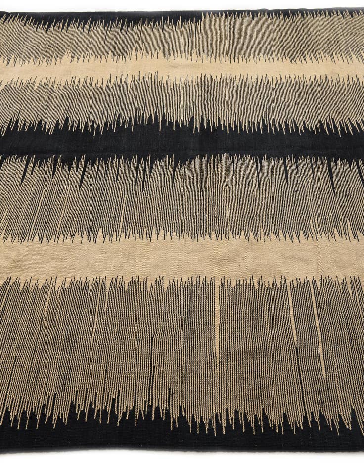 Detail image of 6' 10 x 9' 7  Hand Woven Kilim Modern Wool Rug
