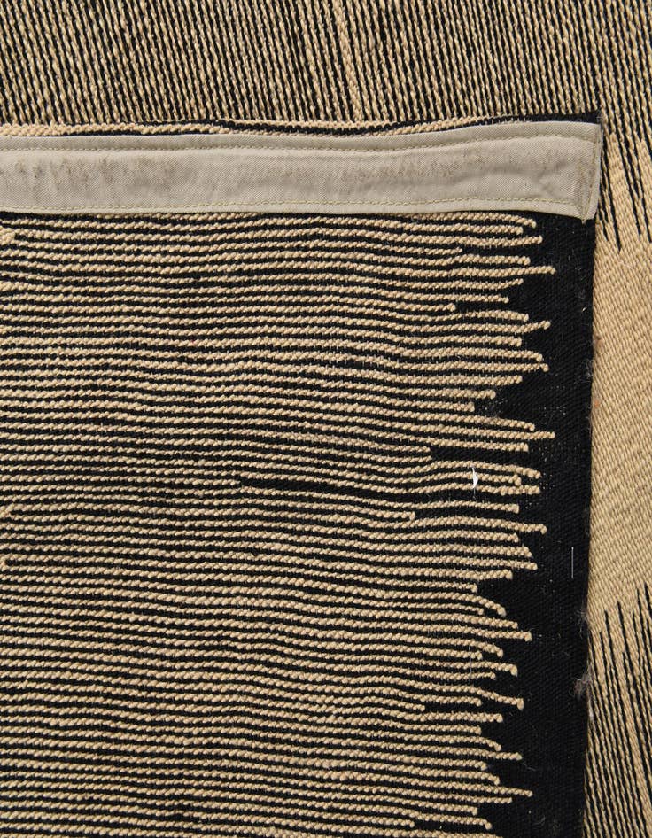 Detail image of 6' 10 x 9' 7  Hand Woven Kilim Modern Wool Rug