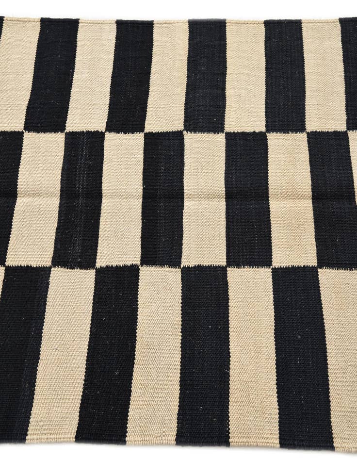 Detail image of 2' 8 x 4'  Hand Woven Kilim Modern Wool Rug
