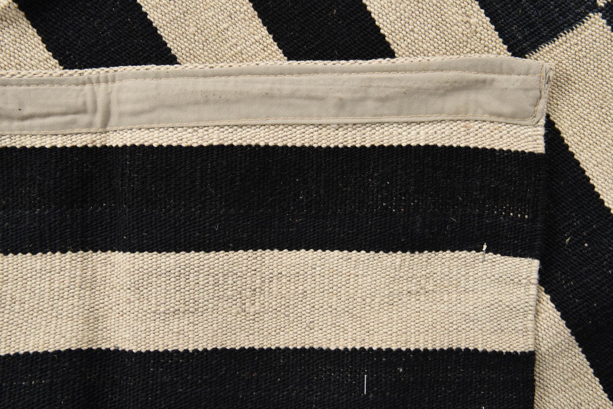 4' 2 x 5' 10 Hand Woven Kilim Modern Wool Rug