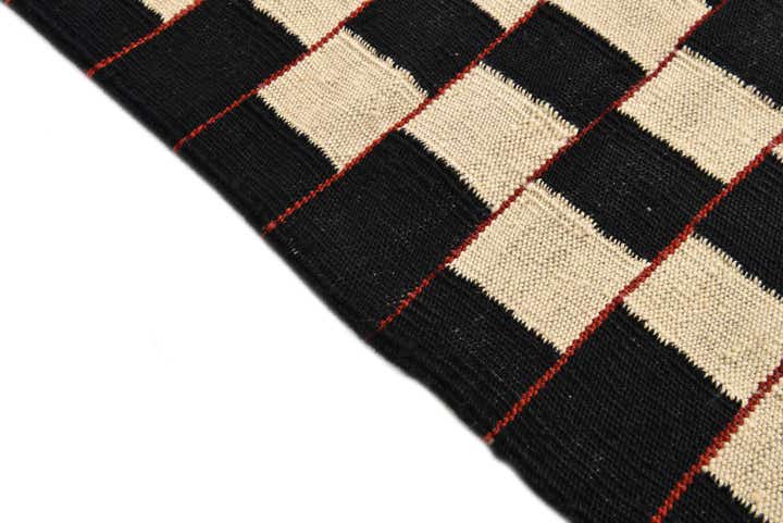 4' 11 x 6' 5 Hand Woven Kilim Modern Wool Rug