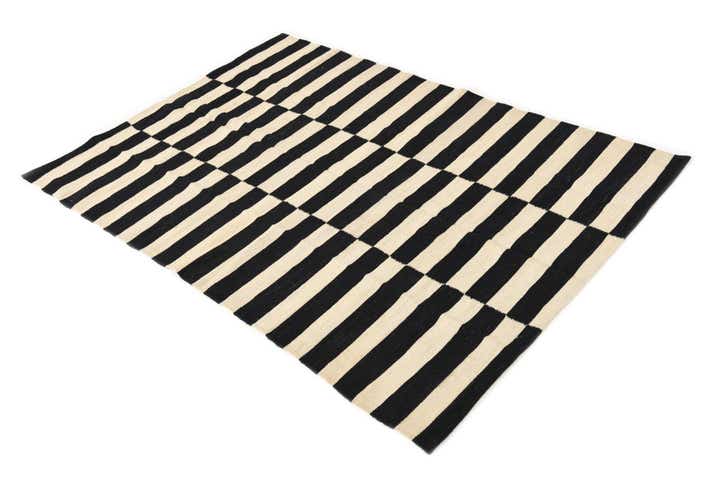 4' 1 x 5' 10 Hand Woven Kilim Modern Wool Rug