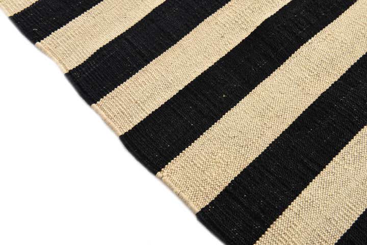 4' 3 x 5' 10 Hand Woven Kilim Modern Wool Rug