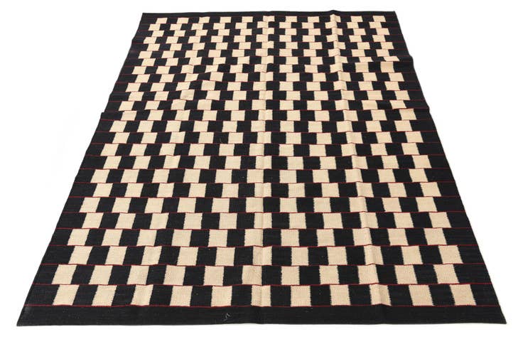 Detail image of 150cm x 195cm Hand Woven Kilim Modern Wool Rug
