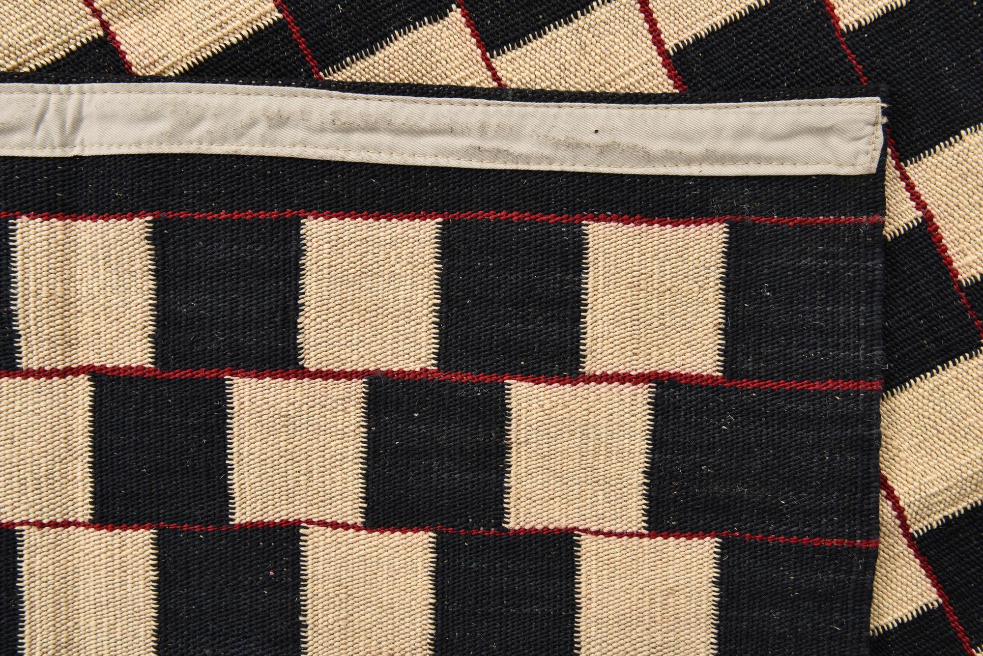 150cm x 195cm Hand Woven Kilim Modern Wool Rug