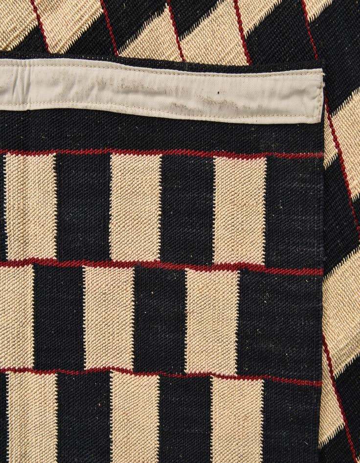 Detail image of 5' x 6' 5  Hand Woven Kilim Modern Wool Rug