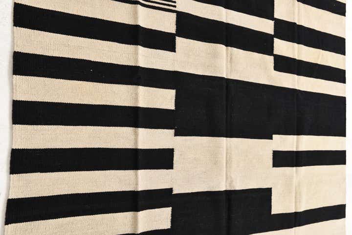 5' 7 x 7' 9 Hand Woven Kilim Modern Wool Rug