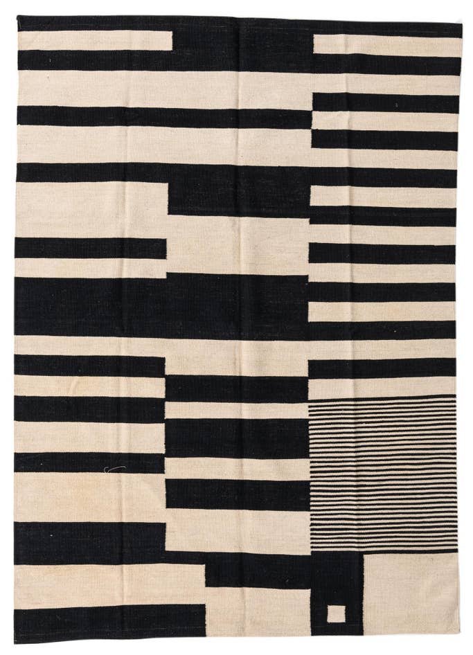 Detail image of 5' 7 x 7' 9 Hand Woven Kilim Modern Wool Rug