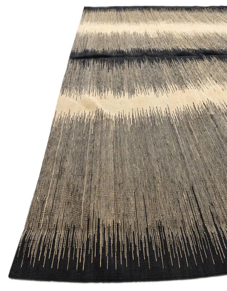 Detail image of 8' 2 x 9' 7  Hand Woven Kilim Modern Wool Rug