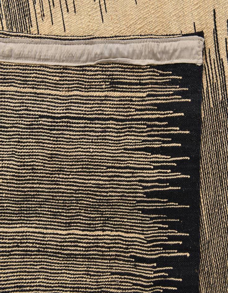 Detail image of 8' 2 x 9' 7  Hand Woven Kilim Modern Wool Rug