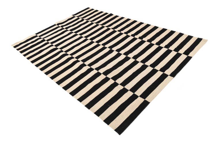 Detail image of 5' 8 x 8' Hand Woven Kilim Modern Wool Rug